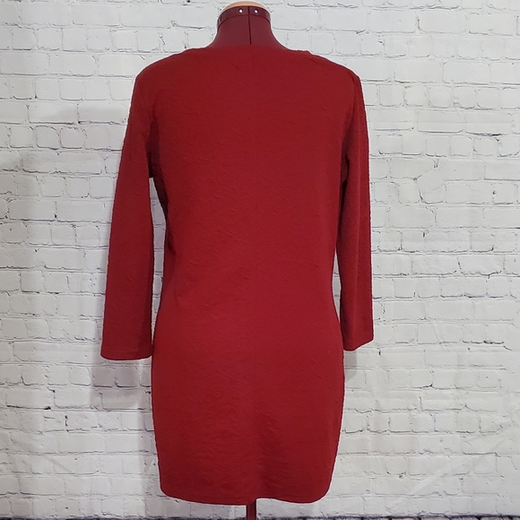 Le Chateau RED sweater dress - Picture 9 of 10